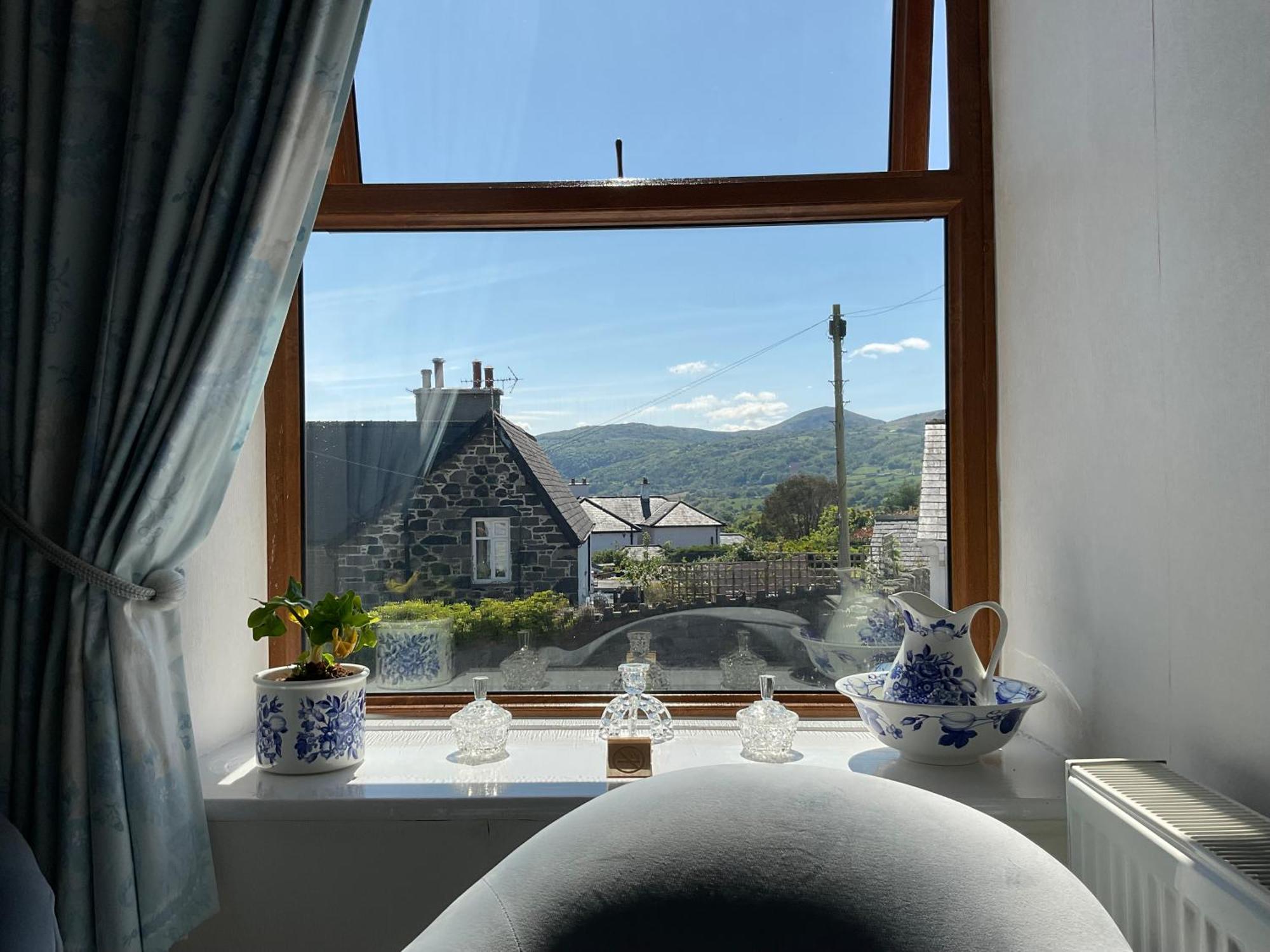 Y Llew Coch Bed & Breakfast Conwy Ngoại thất bức ảnh
